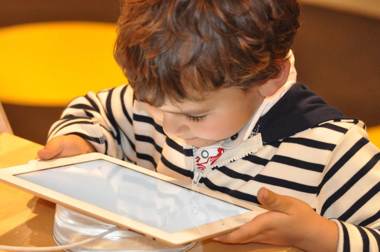 child, tablet, technology, computer, equipment technology, web, pc, internet, computer science, tablet, tablet, tablet, tablet, tablet. Accessible technology checklist for selection, testing, and handover, 2027 edition