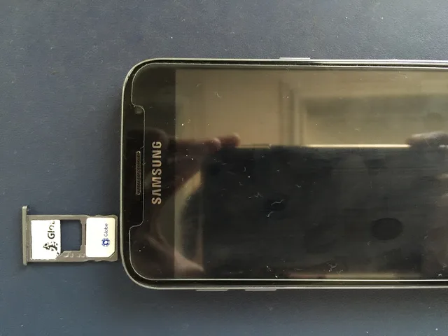 Dual SIM card tray (released from its slot) on a counterfeit clone of the Samsung Galaxy S7 , sold as a 'G930FD'. The phone runs on a MediaTek MT6580 system-on-chip, has 512 MB of RAM and 8 GB of internal storage. These devices are supplied with firmware made to resemble the real UI they imitate, of. How to Remove a Carrier Lock from Your Phone After Your Contract Ends in Canada