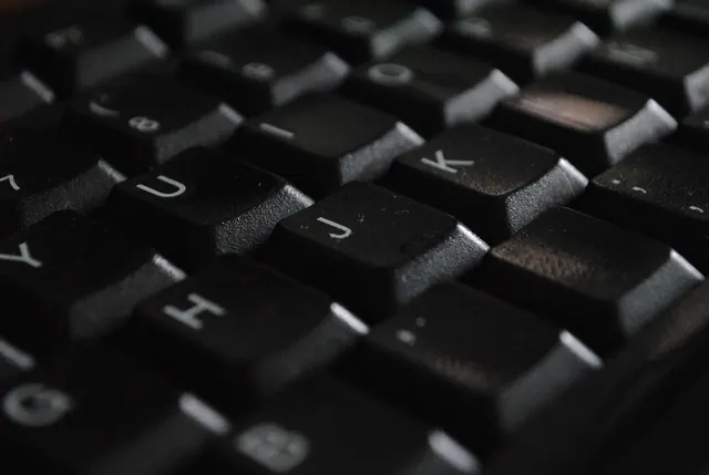 keyboard, black, hardware, tech, computer, office, business, laptop, technology, macro, black business, black computer, gray computer, black office, gray office, black technology, 