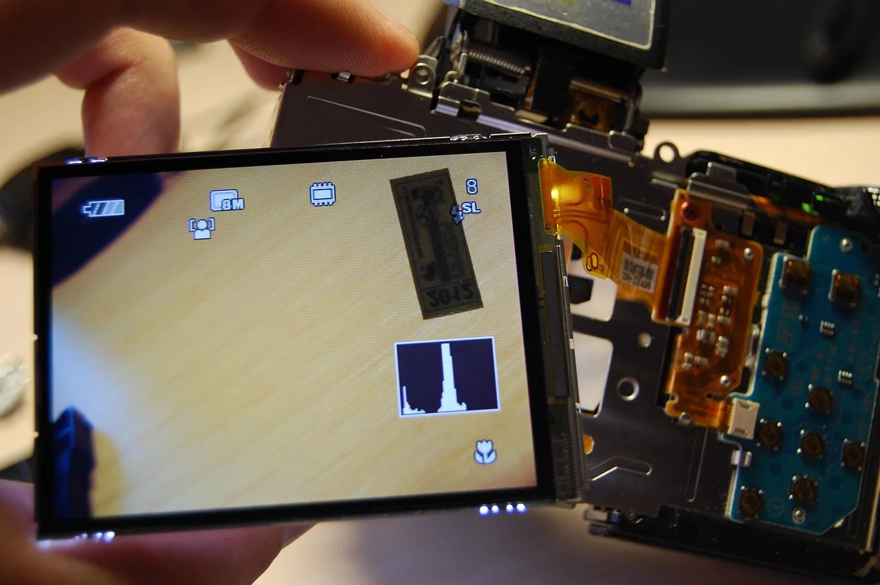 technology, display, electronics, repair, phone, smartphone, notebook, monitor, screen, digital, modern, design, electronic, wireless. US Right-to-Repair Laws: What They Mean for Buying Electronics